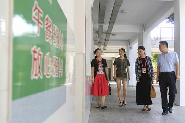 责任督学进校园，助力逍小亮品牌